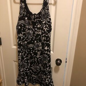 Massy Black and white dress